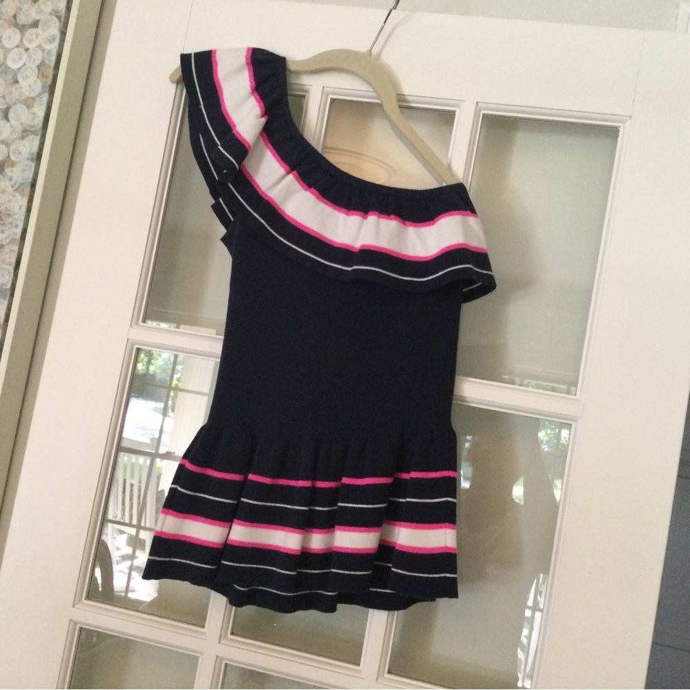 Lilly Pulitzer one shoulder sweater top